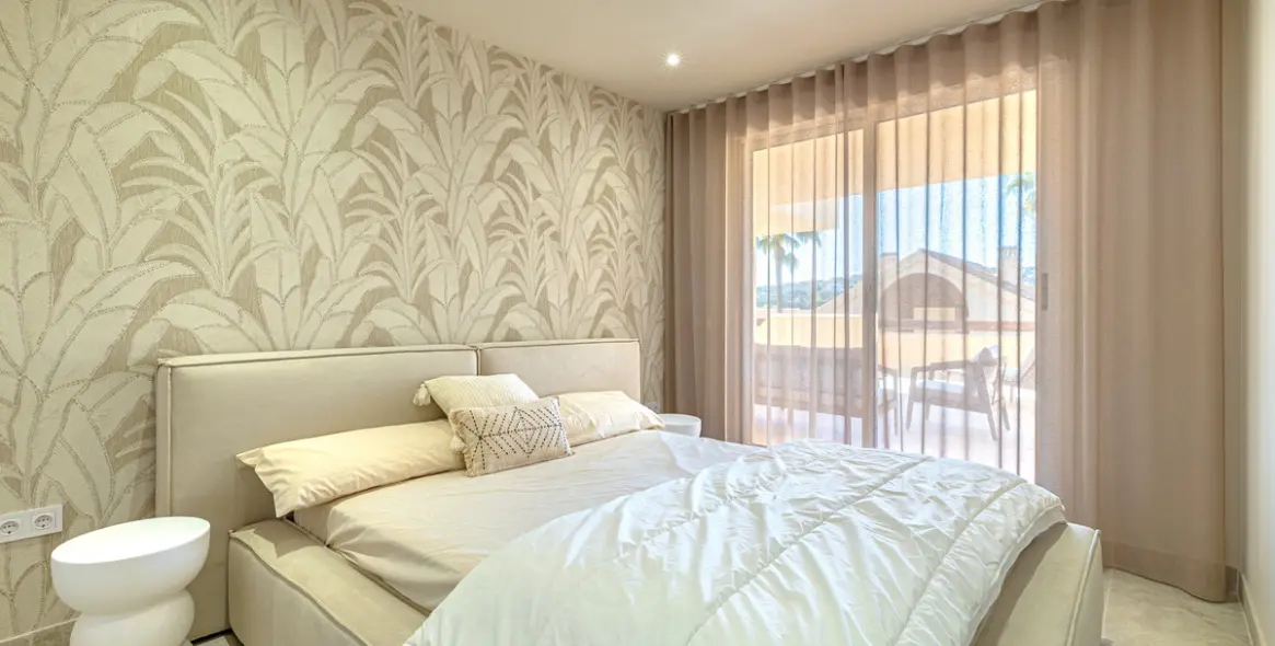 Venta de apartamento en planta baja en Benahavís 4