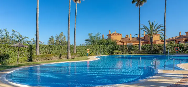 Sale of ground floor apartment in Benahavís 4