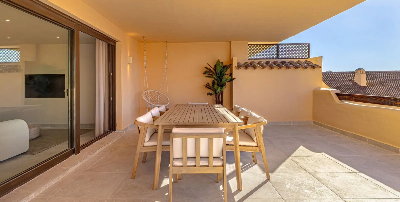 Venta de apartamento en planta baja en Benahavís 6