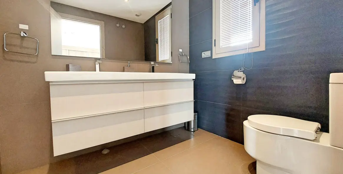 Sale of penthouse in La Cala Golf 13