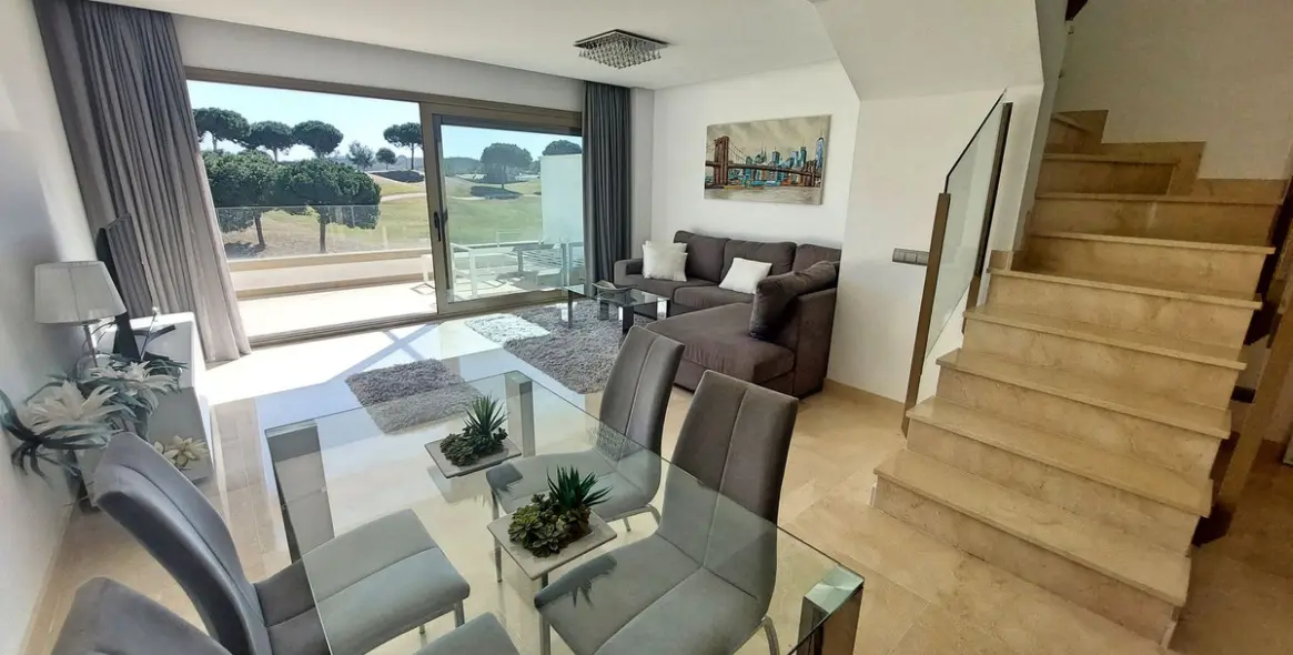 Sale of penthouse in La Cala Golf 18
