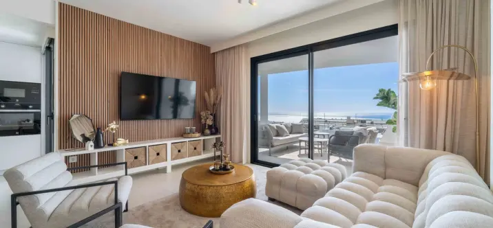 Продажа апартаментов на среднем этаже в Fuengirola 0