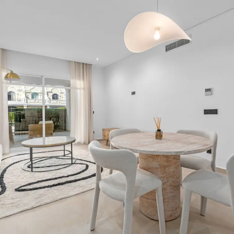 Продажа апартаментов на первом этаже в Marbella