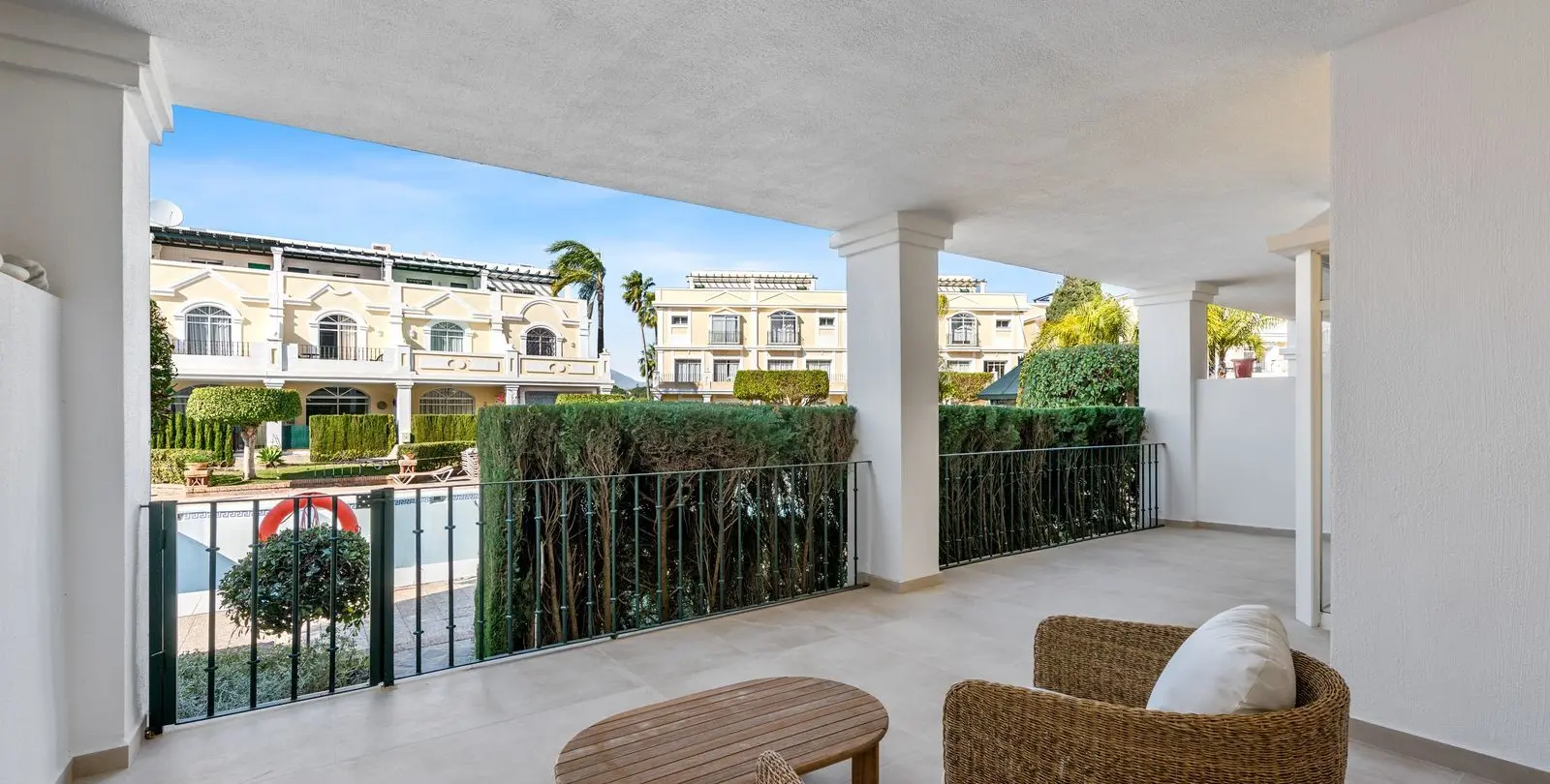 Продажа апартаментов на первом этаже в Marbella 6
