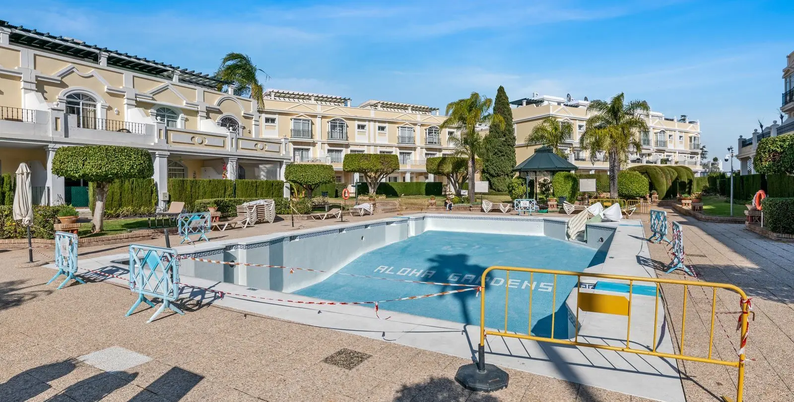 Продажа апартаментов на первом этаже в Marbella 19