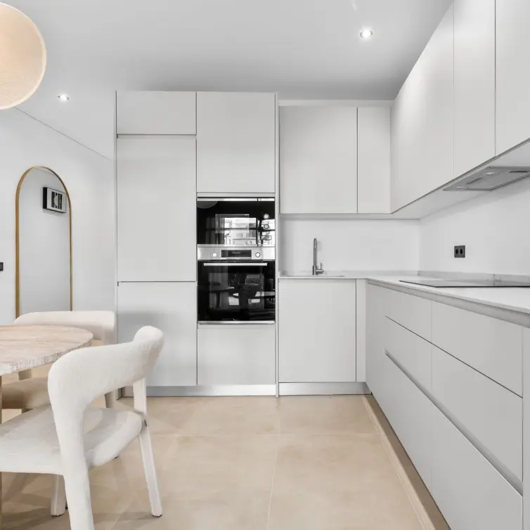 Sale of ground floor apartment in Marbella