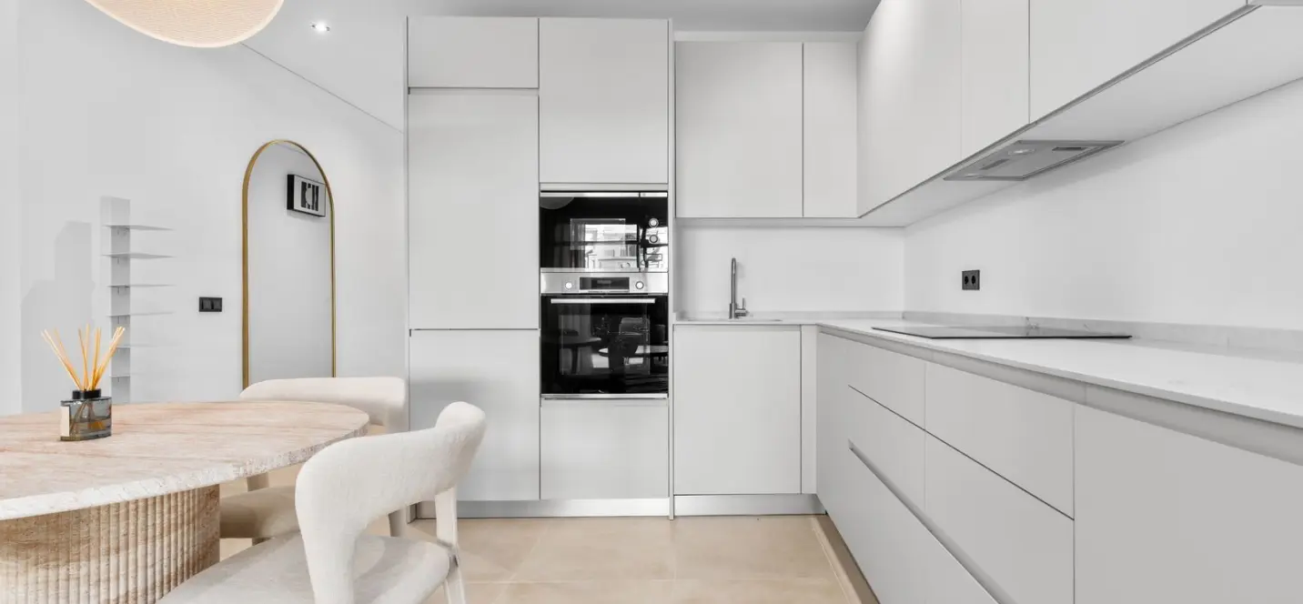 Sale of ground floor apartment in Marbella 2