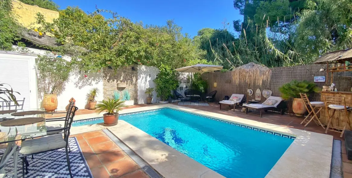 Продажа дома на две семьи в Marbella 4