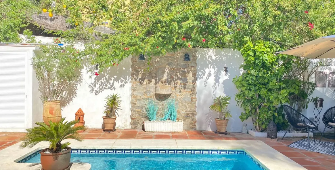 Продажа дома на две семьи в Marbella 10