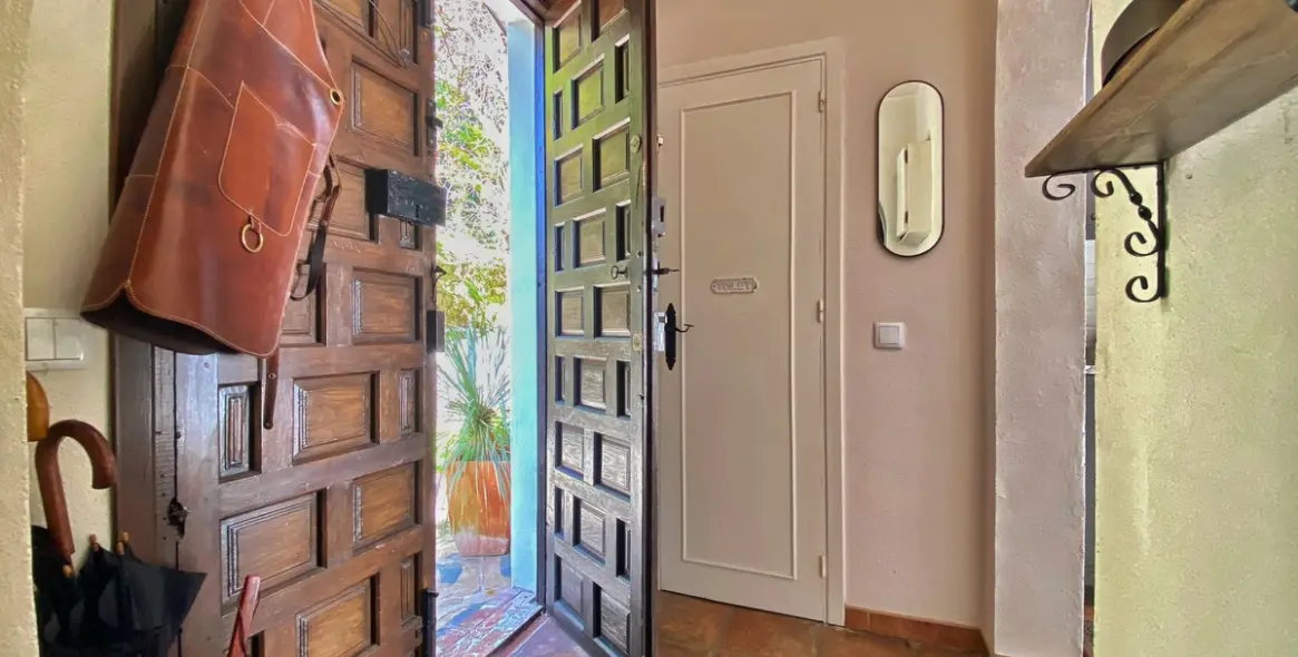 Продажа дома на две семьи в Marbella 17