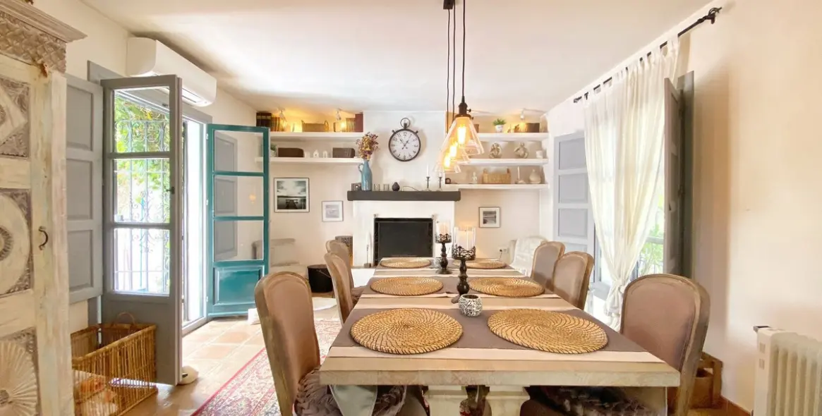 Продажа дома на две семьи в Marbella 20