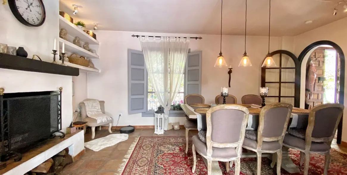 Продажа дома на две семьи в Marbella 22