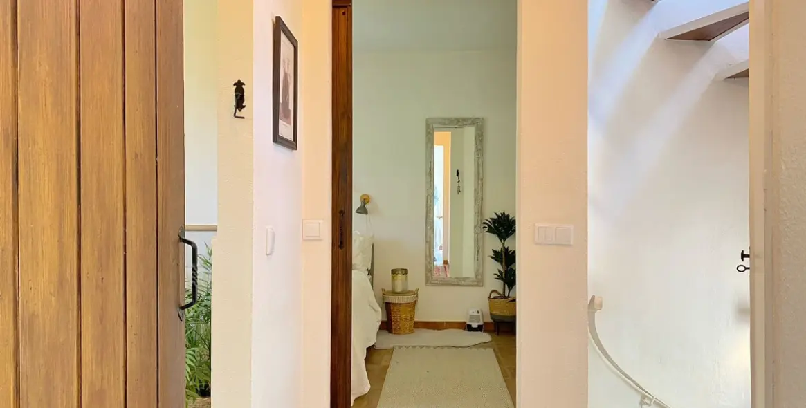 Продажа дома на две семьи в Marbella 28