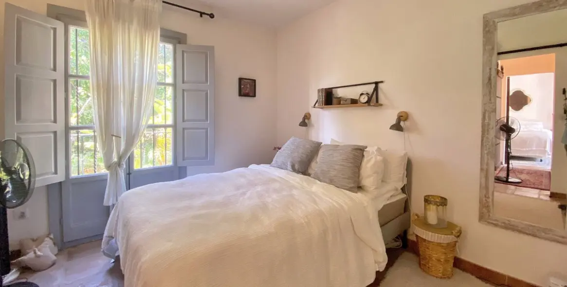 Продажа дома на две семьи в Marbella 31