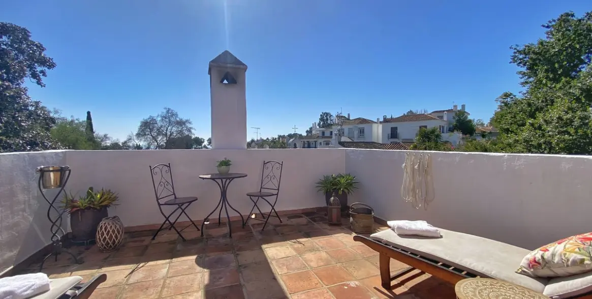 Продажа дома на две семьи в Marbella 52