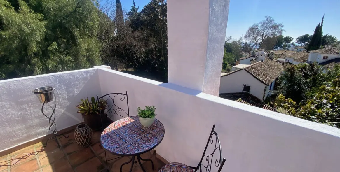 Продажа дома на две семьи в Marbella 54