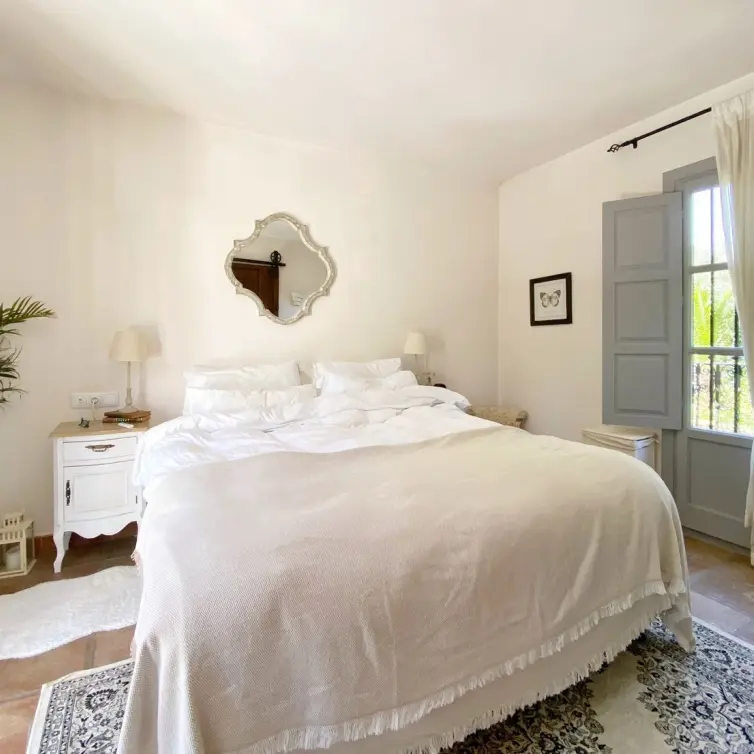 Продажа дома на две семьи в Marbella