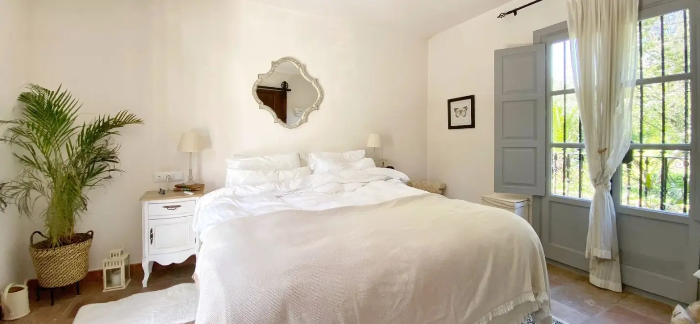 Продажа дома на две семьи в Marbella 4