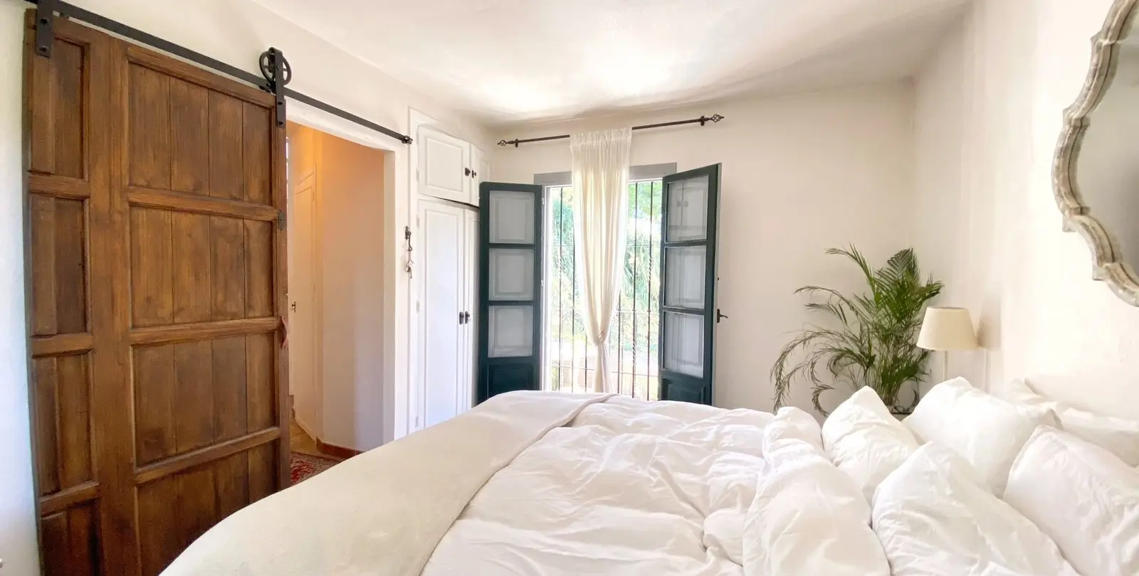 Продажа дома на две семьи в Marbella 27