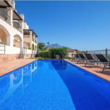 Venta de ático dúplex en Benahavís