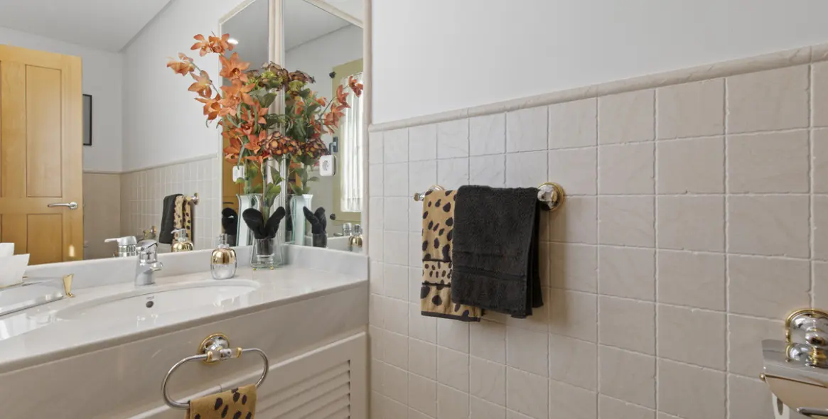 Venta de villa independiente en Benahavís 19