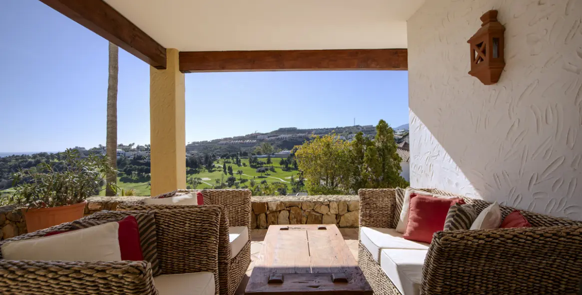 Продажа  отдельно стоящей виллы в Benahavís 25