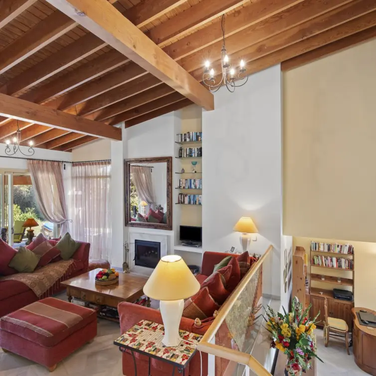 Sale of detached villa in Benahavís
