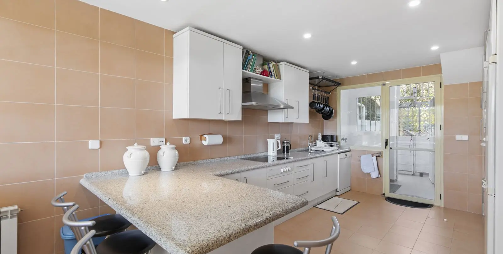 Sale of detached villa in Benahavís 15