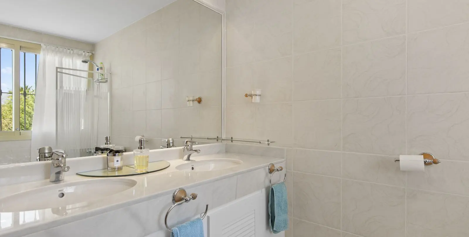 Sale of detached villa in Benahavís 22