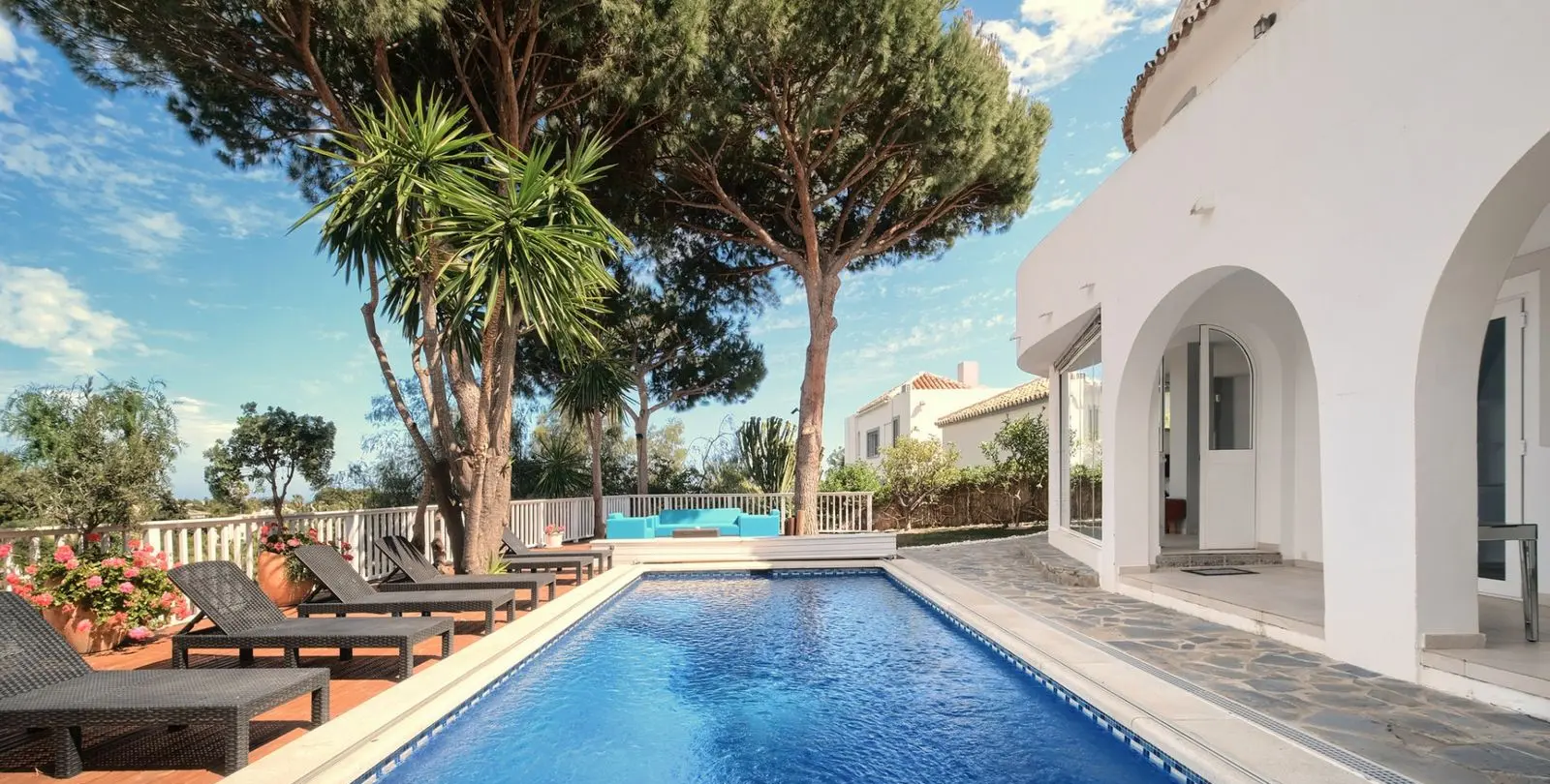 Продажа  отдельно стоящей виллы в Mijas Costa 31