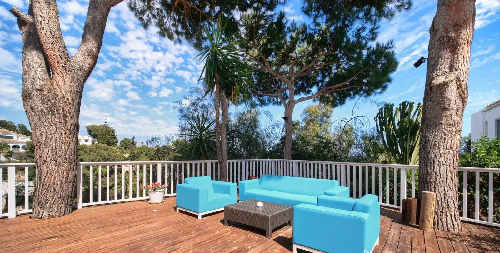 Продажа  отдельно стоящей виллы в Mijas Costa 32