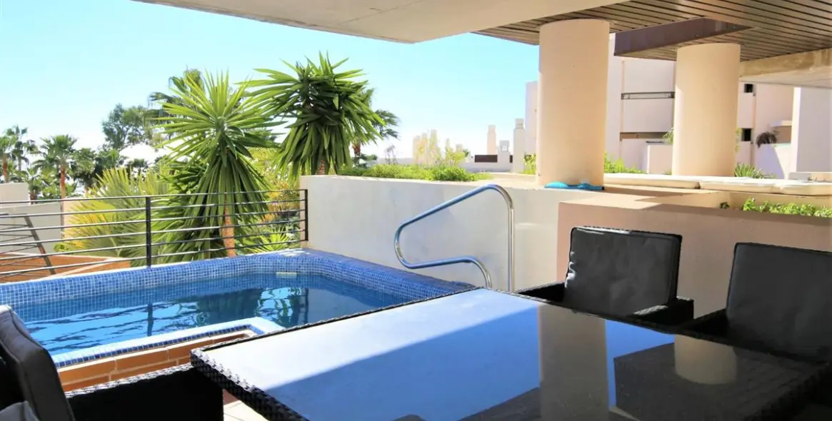 Alquiler a corto plazo de apartamento en planta baja en Estepona 9