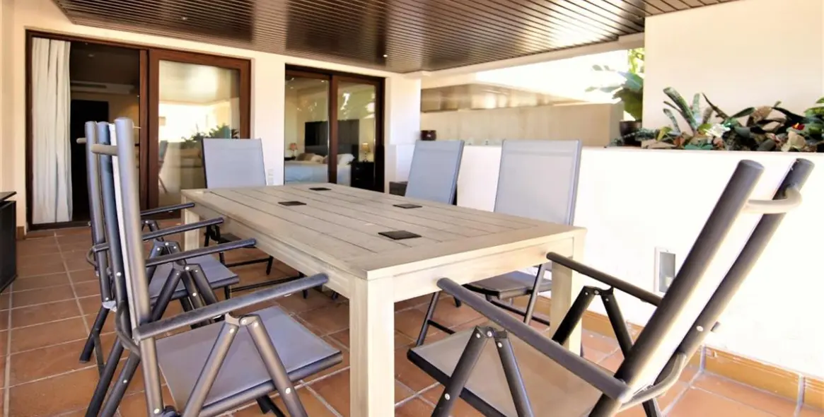 Alquiler a corto plazo de apartamento en planta baja en Estepona 20