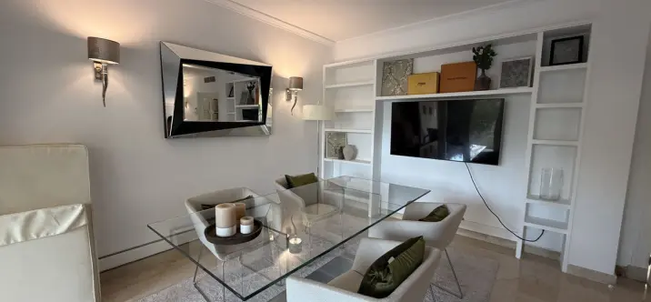 Long-term rent of townhouse in La Quinta 1