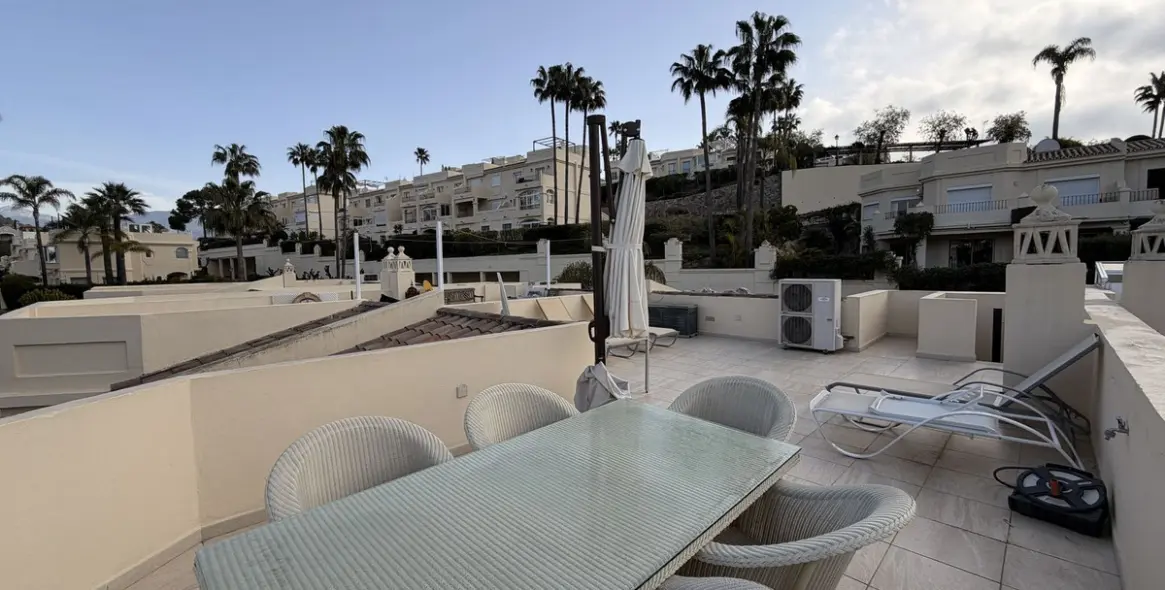 Long-term rent of townhouse in La Quinta 4