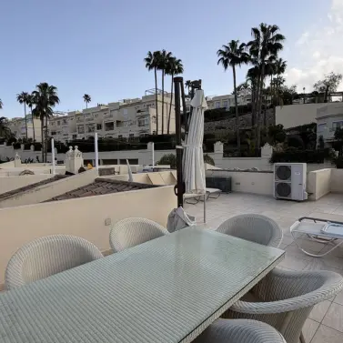 Long-term rent of townhouse in La Quinta