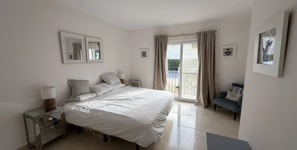 Long-term rent of townhouse in La Quinta 17