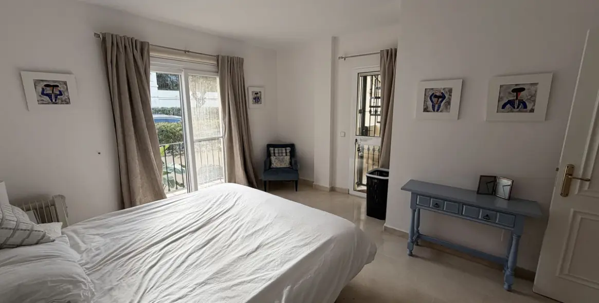 Long-term rent of townhouse in La Quinta 18