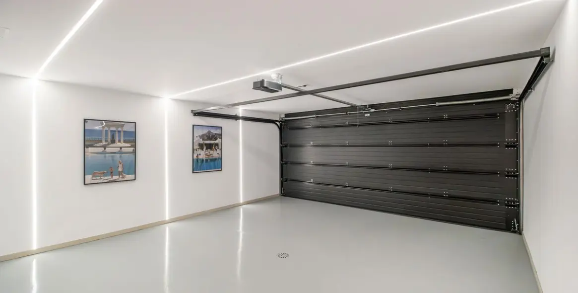 Долгосрочная аренда дома на две семьи в The Golden Mile 31