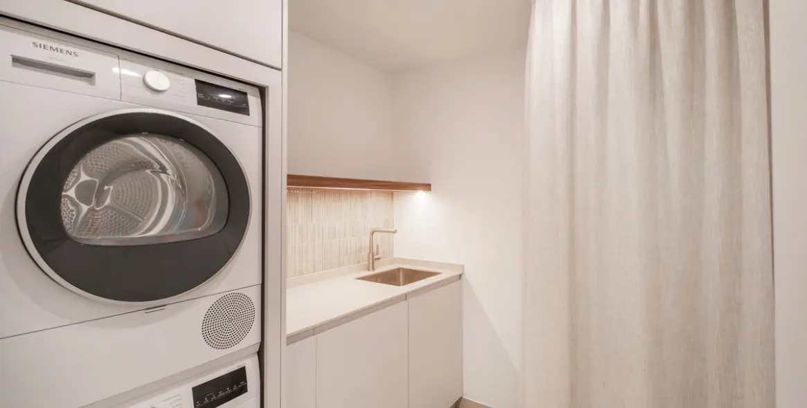 Долгосрочная аренда дома на две семьи в The Golden Mile 33