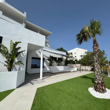 Долгосрочная аренда апартаментов на первом этаже в Benalmadena