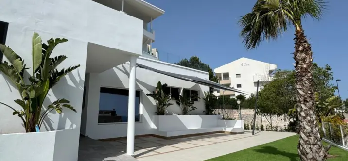 Долгосрочная аренда апартаментов на первом этаже в Benalmadena 1