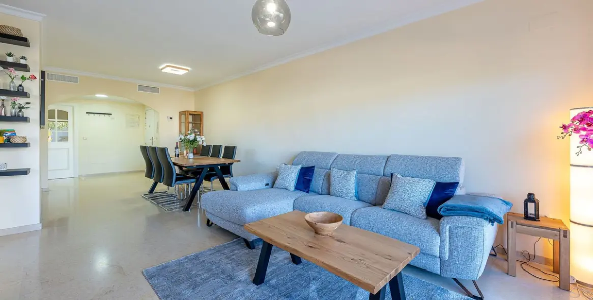 Long-term rent of ground floor apartment in Elviria 2