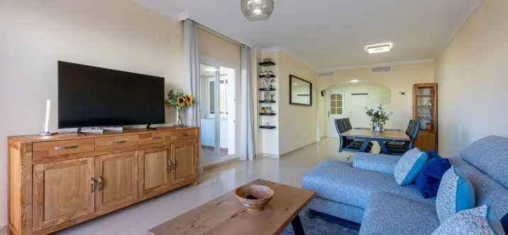 Long-term rent of ground floor apartment in Elviria 2