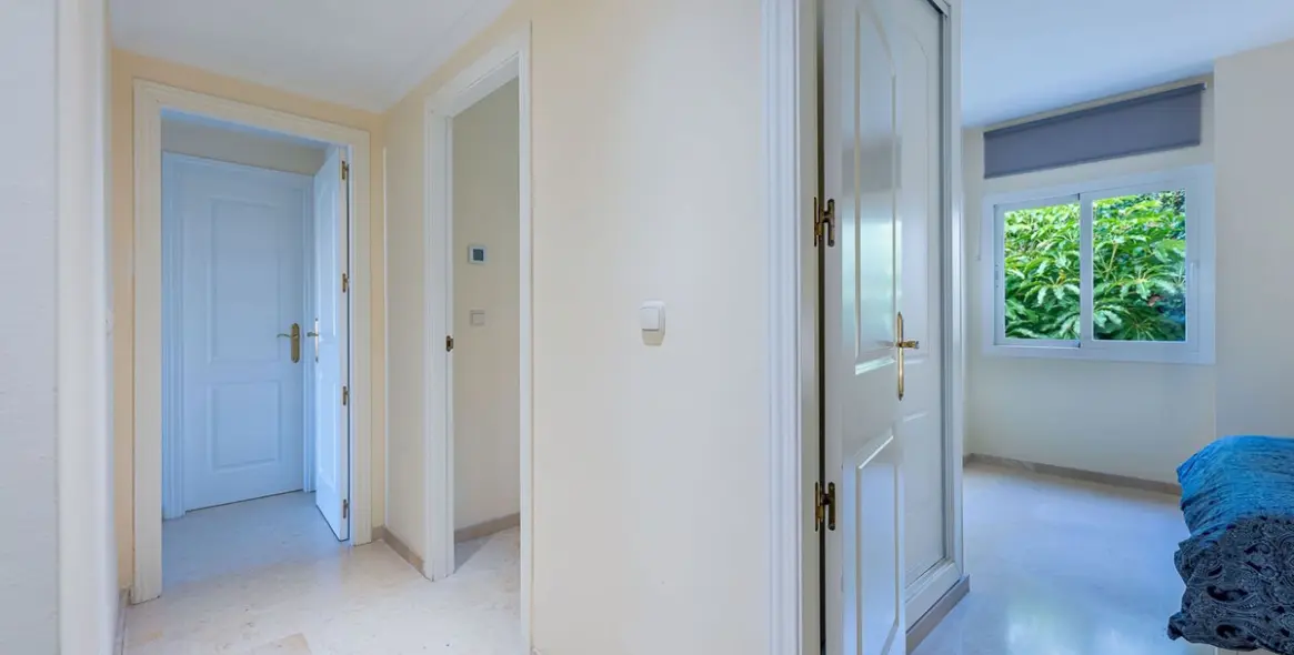 Long-term rent of ground floor apartment in Elviria 9