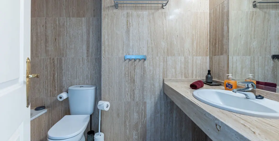 Long-term rent of ground floor apartment in Elviria 18