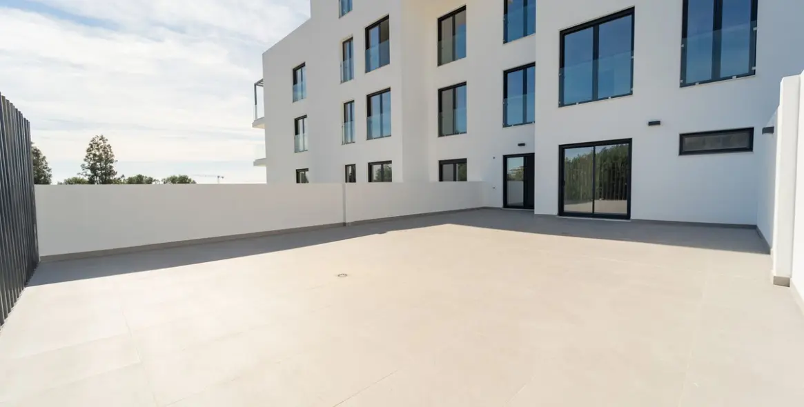 Sale of ground floor apartment in Mijas Costa 6