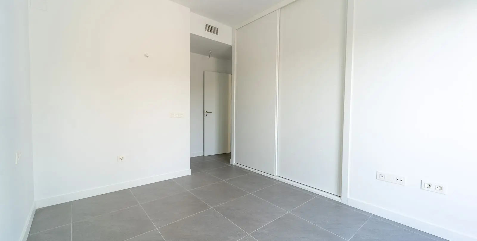 Venta de apartamento en planta baja en Mijas Costa 26