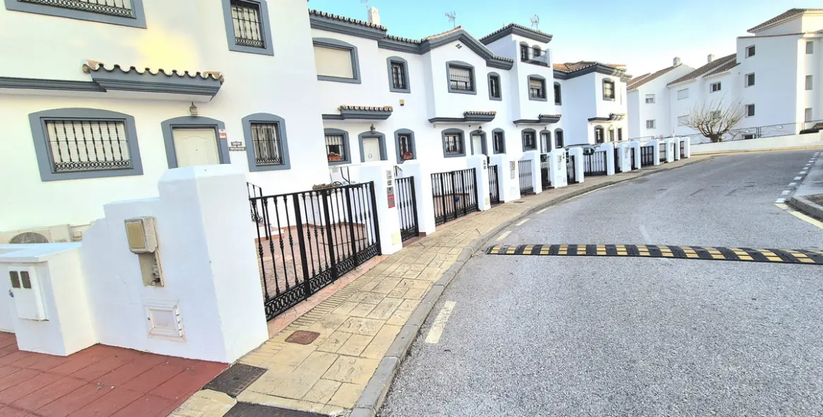 Продажа таунхауса в Alhaurin Golf 41