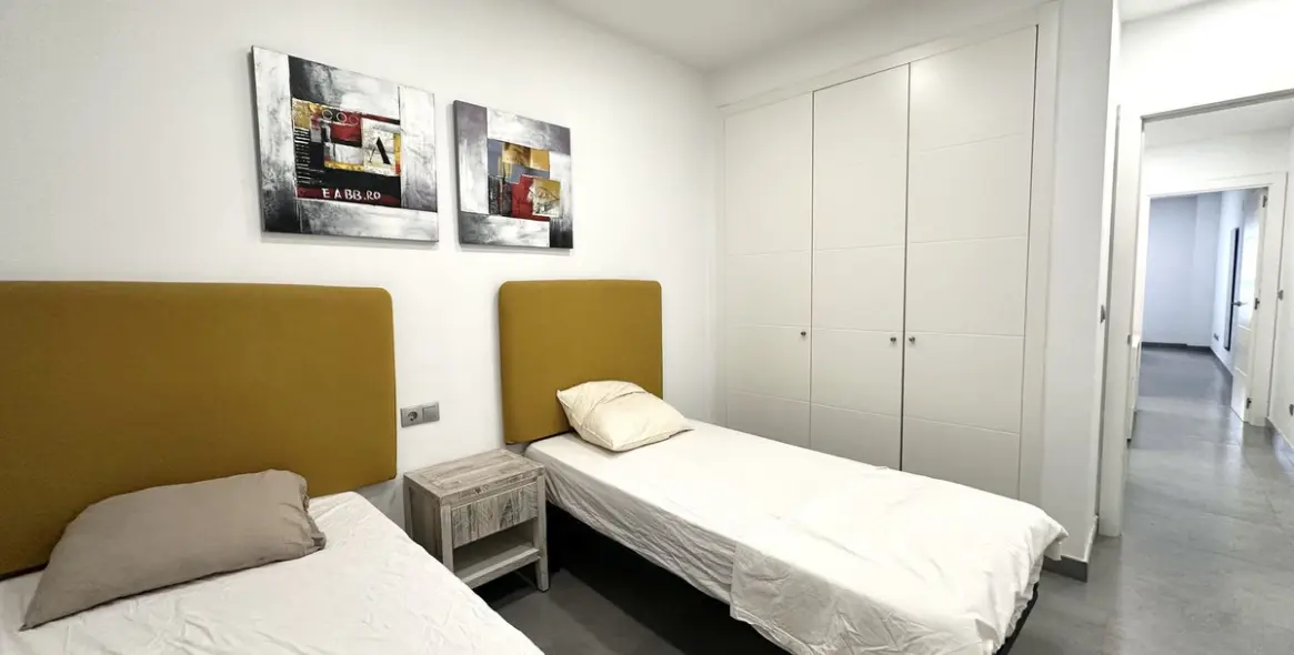 Sale of ground floor apartment in Nueva Andalucía 10